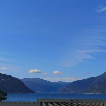 Kinsarvik Hostel Exteriör bild