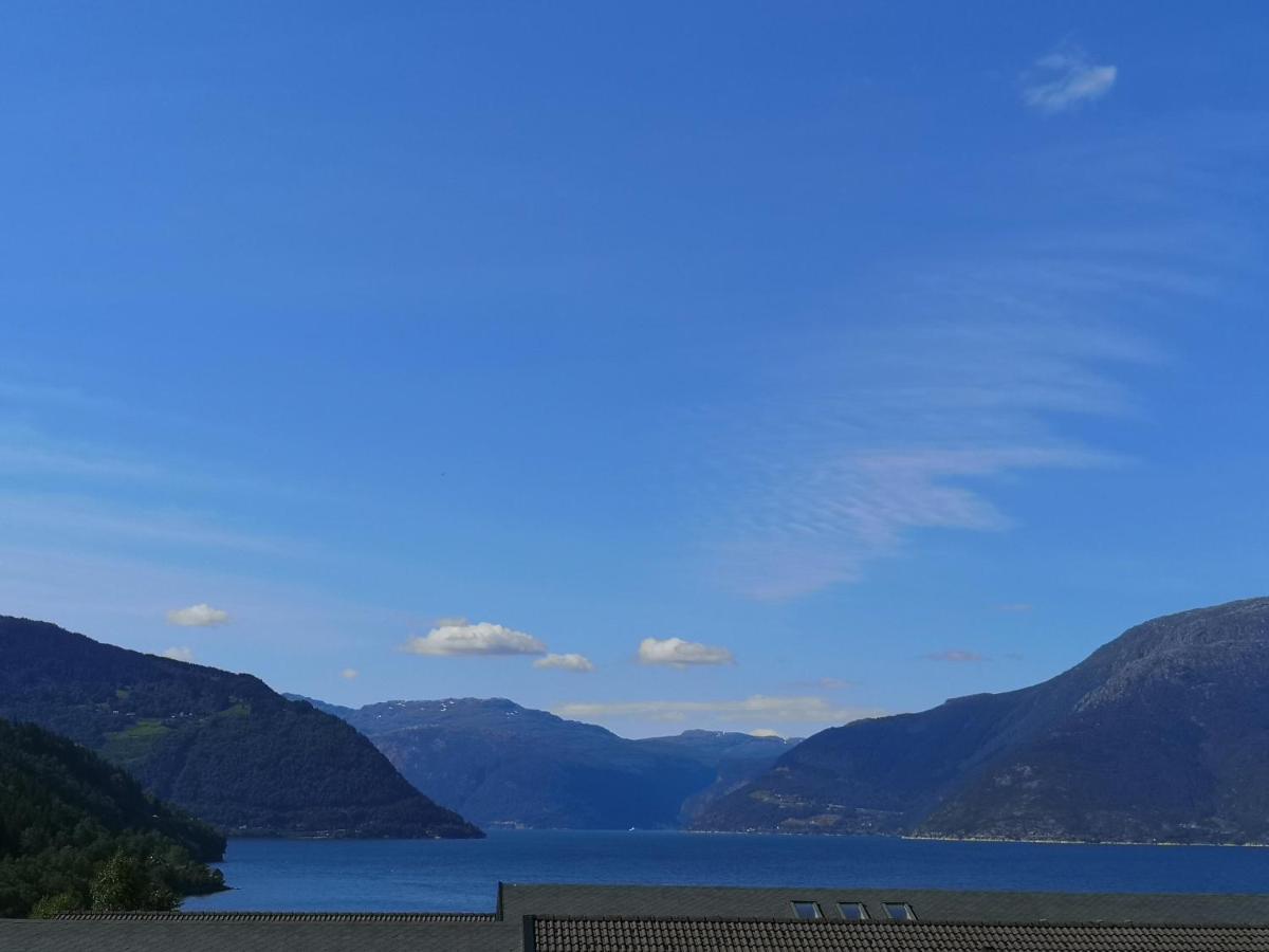 Kinsarvik Hostel Exteriör bild